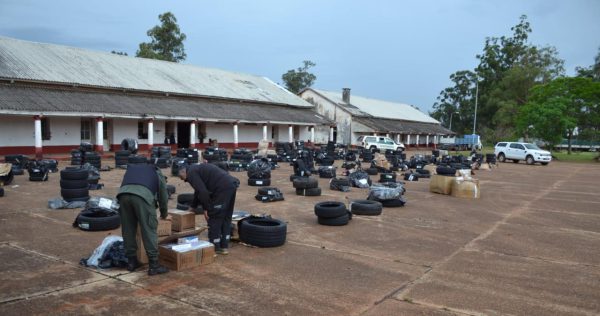 CORRIENTES- NEUMATICOS-CIGARRILLOS 03