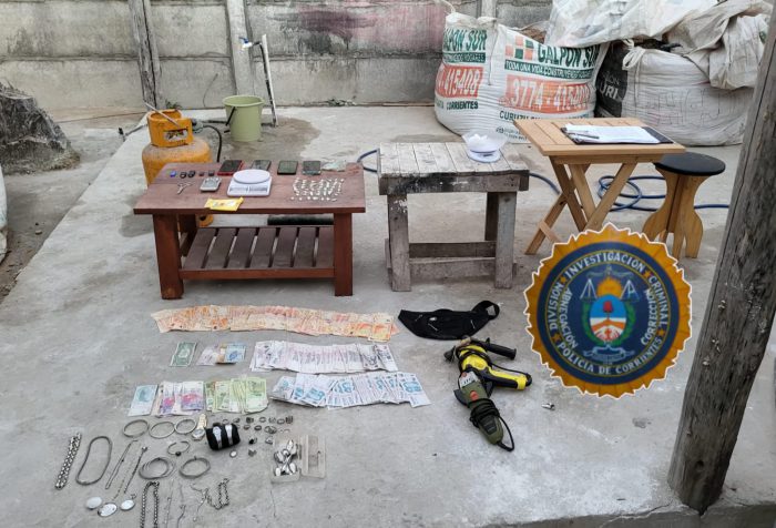 CURUZU CUATIA allanamiento - cocaina y varios elem sec (3)