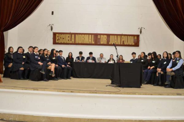 Concejo Deliberante Estudiantil - 4-800