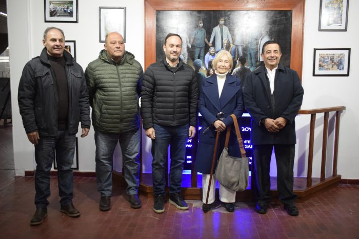 Homenaje a agentes Covid 10 HRG 8