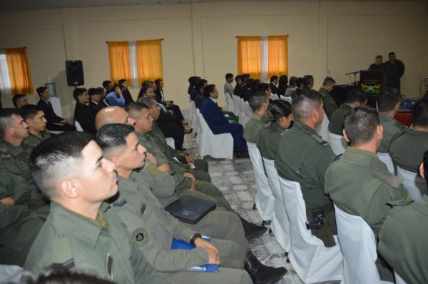 Jornada de capacitación sobre contrabando, piratería marcaria, falsificación de productos, servicios y comercio ilegal (2)