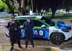 LA CRUZ POLICIAS SALVAN A UNA MUJER