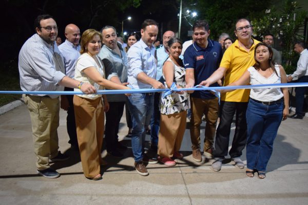 MITA Y MITA MEDALLA MILAGROSA 8