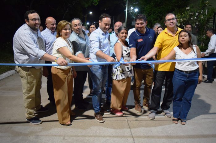 MITA Y MITA MEDALLA MILAGROSA 8