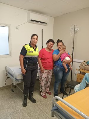 Personal Seg Vial realizan RCPa bebe 7 meses