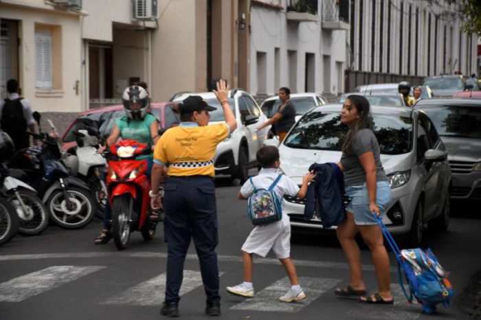 d9860f05-6867-125b-442c-63800e70971f-800