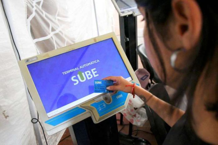 ea9a1eaf-dd63-0f2c-3623-38a7596ed0f5-800