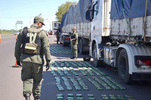 secuestro 129kg hojas de coca 3-800